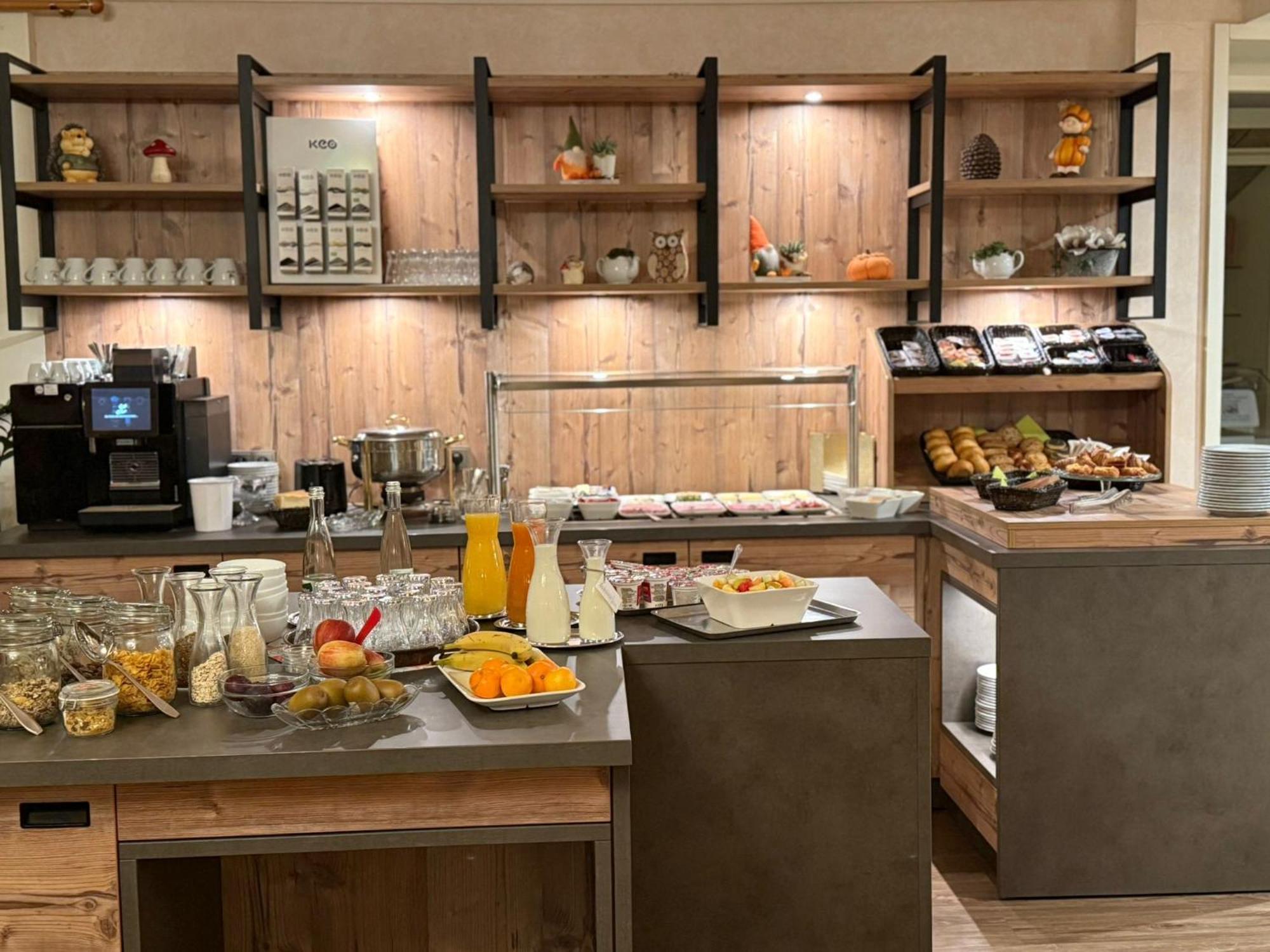 Hotel Cafe Adler 24H Self Check In Triberg im Schwarzwald Zewnętrze zdjęcie